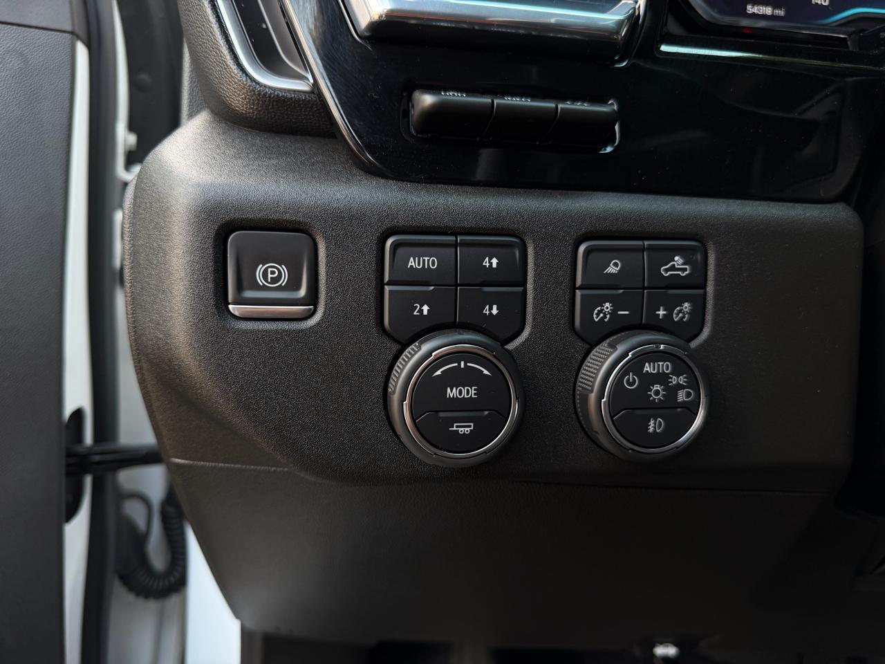 Chevrolet Silverado 3500HD 4WD Crew Cab 172" LTZ 2024