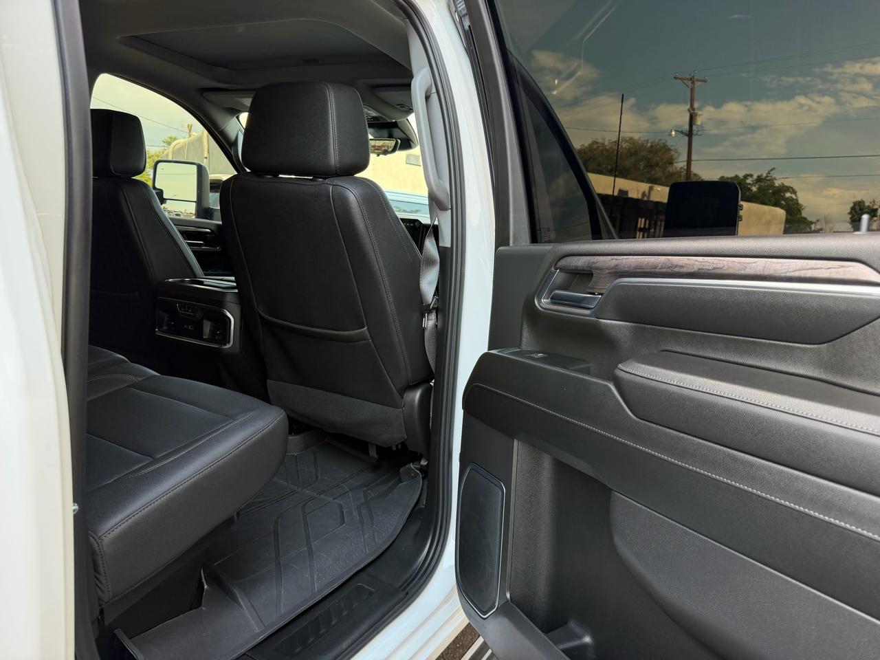 Chevrolet Silverado 3500HD 4WD Crew Cab 172" LTZ 2024