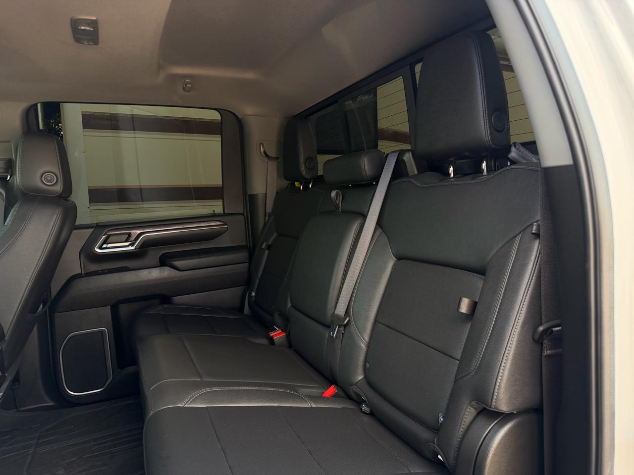 Chevrolet Silverado 3500HD 4WD Crew Cab 172" LTZ 2024