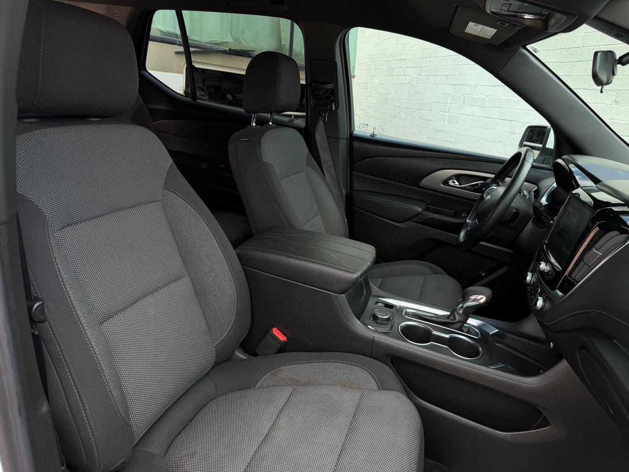 Chevrolet Traverse AWD 4dr LT Cloth w/1LT 2023