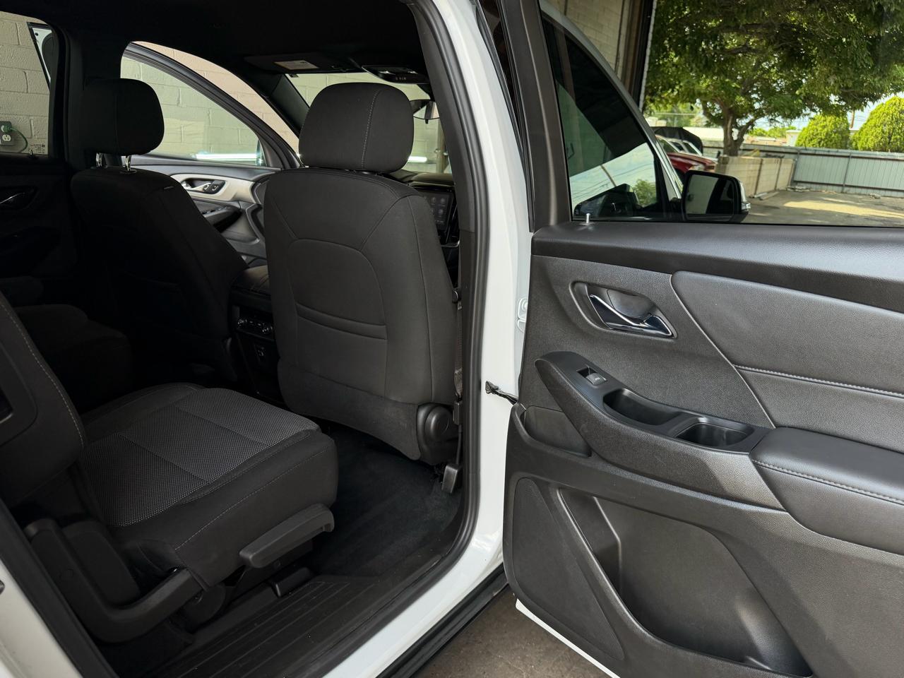 Chevrolet Traverse AWD 4dr LT Cloth w/1LT 2023