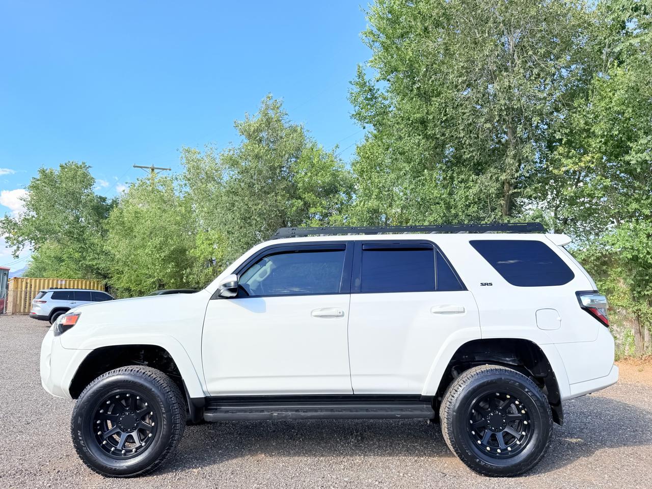 Toyota 4Runner SR5 4WD V6 2018