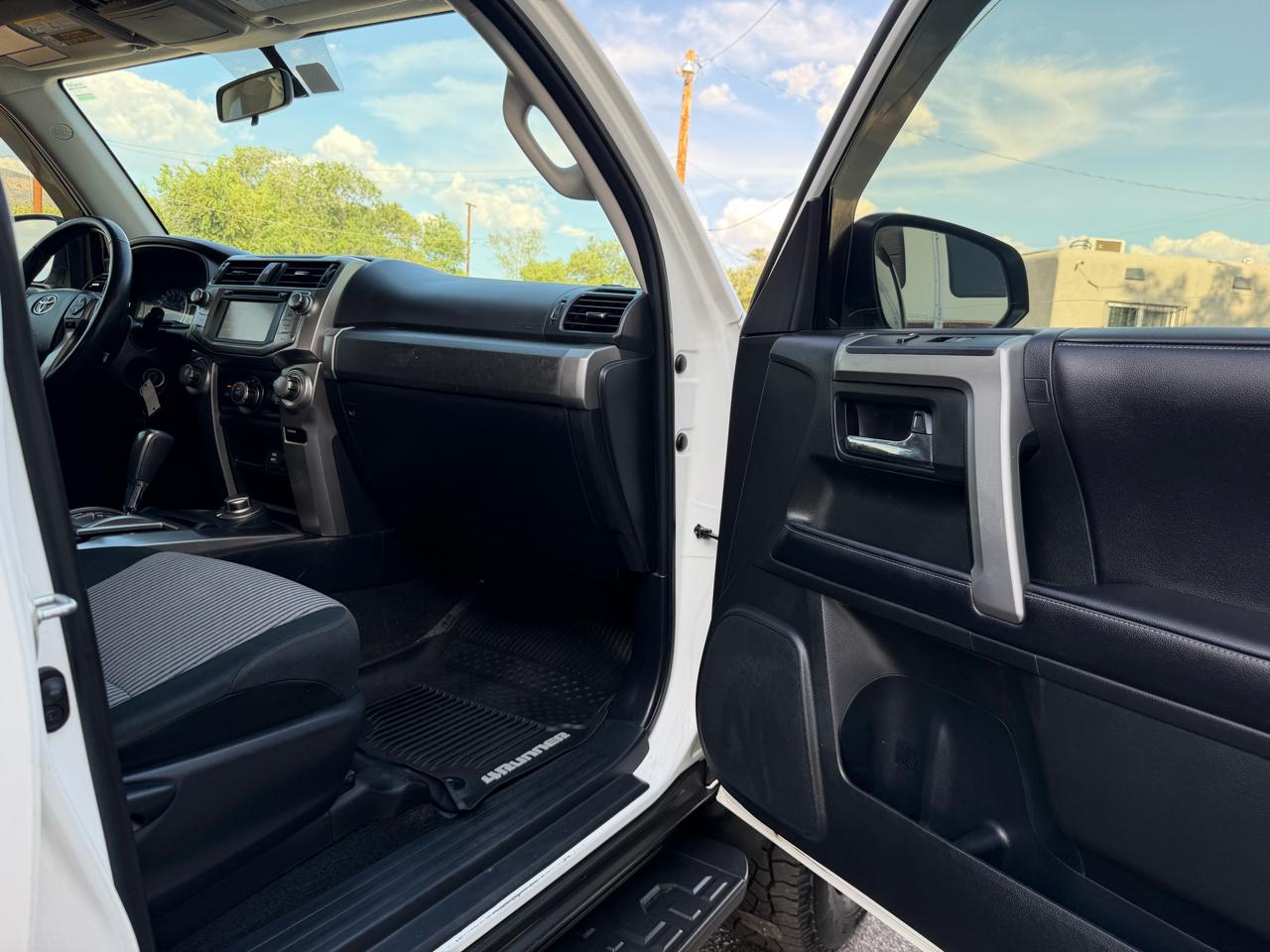 Toyota 4Runner SR5 4WD V6 2018