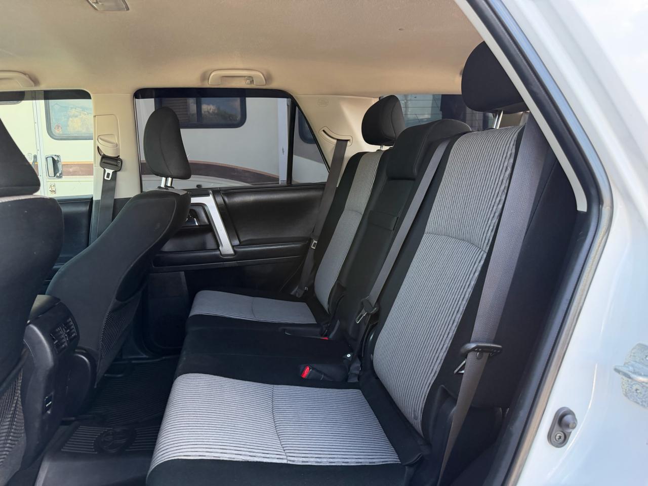 Toyota 4Runner SR5 4WD V6 2018
