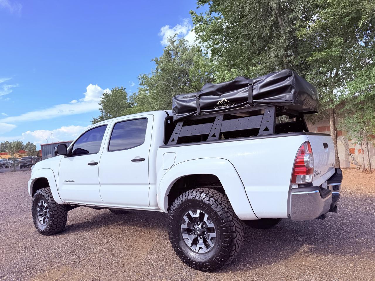 Toyota Tacoma 4WD Double Cab V6 AT (Natl) 2015