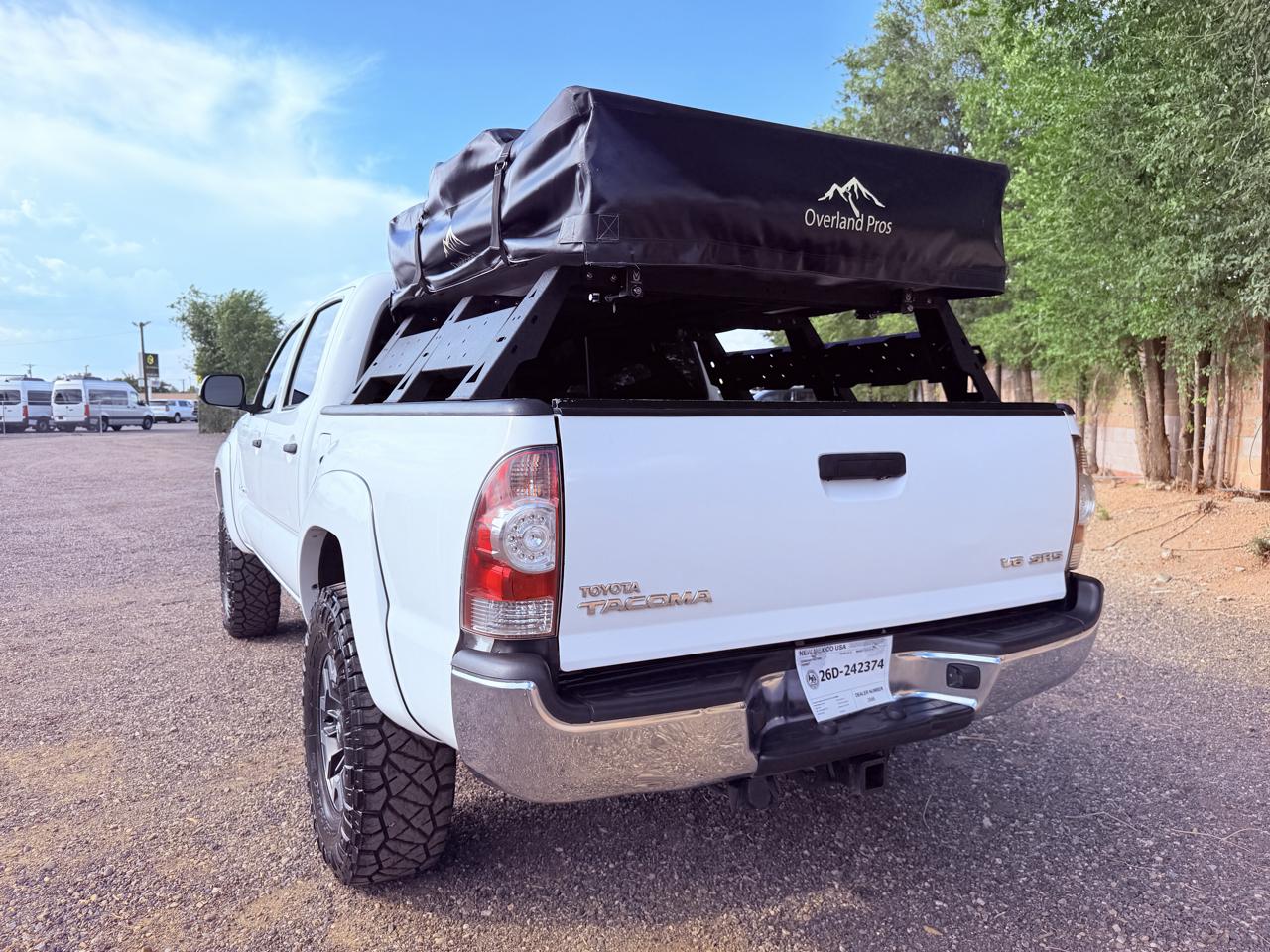 Toyota Tacoma 4WD Double Cab V6 AT (Natl) 2015