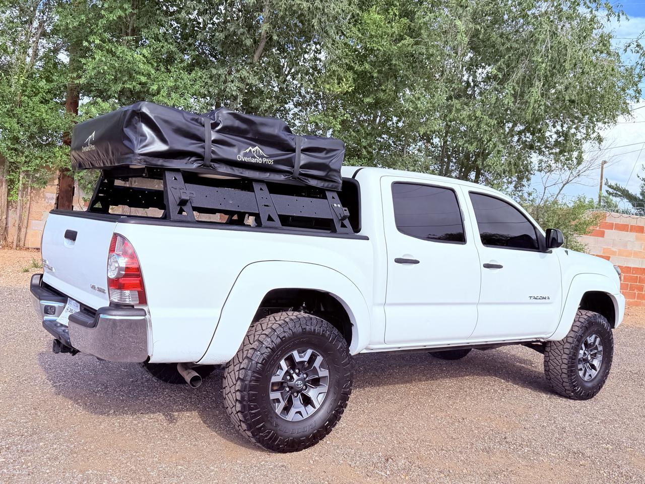 Toyota Tacoma 4WD Double Cab V6 AT (Natl) 2015