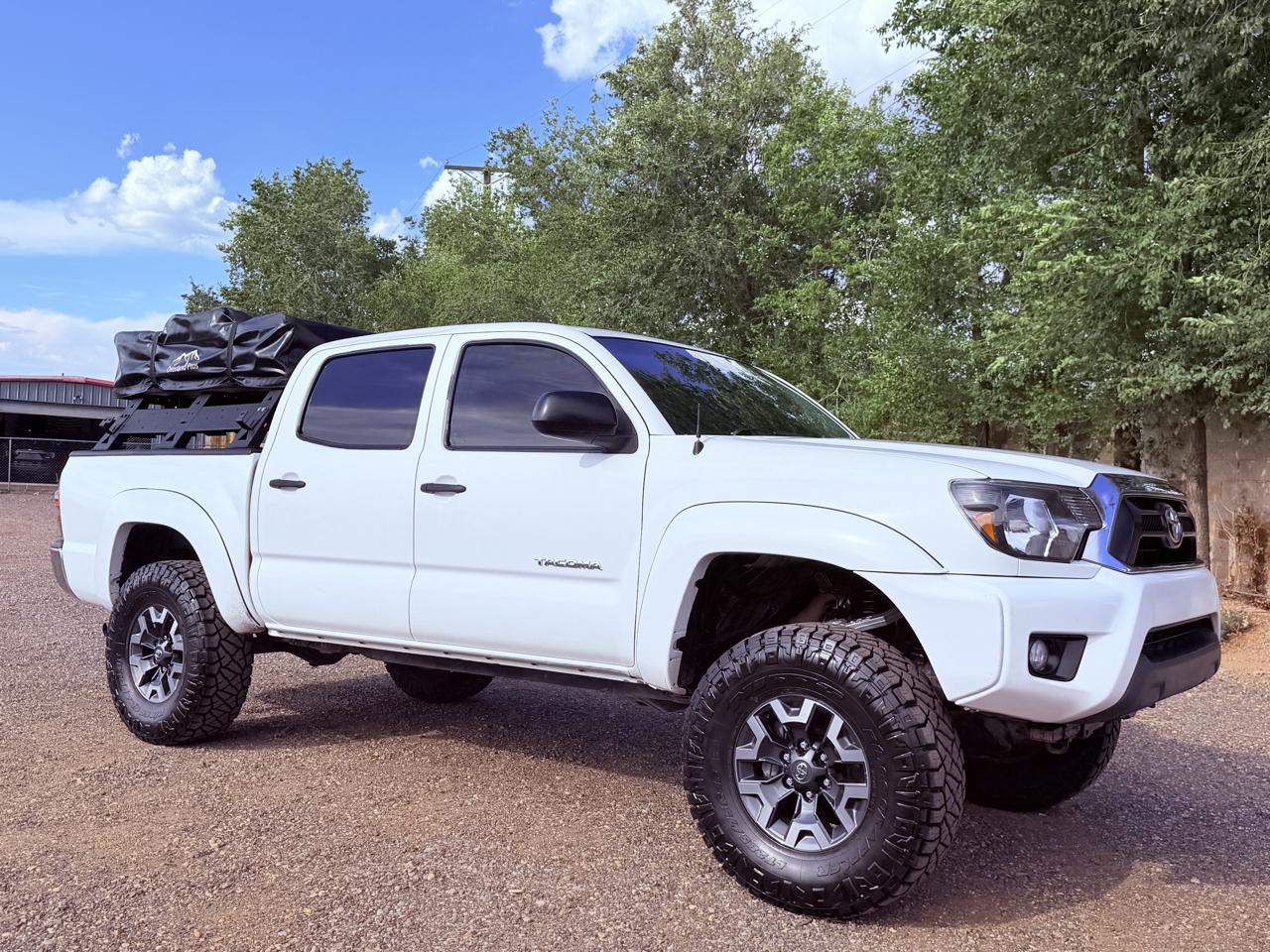 Toyota Tacoma 4WD Double Cab V6 AT (Natl) 2015