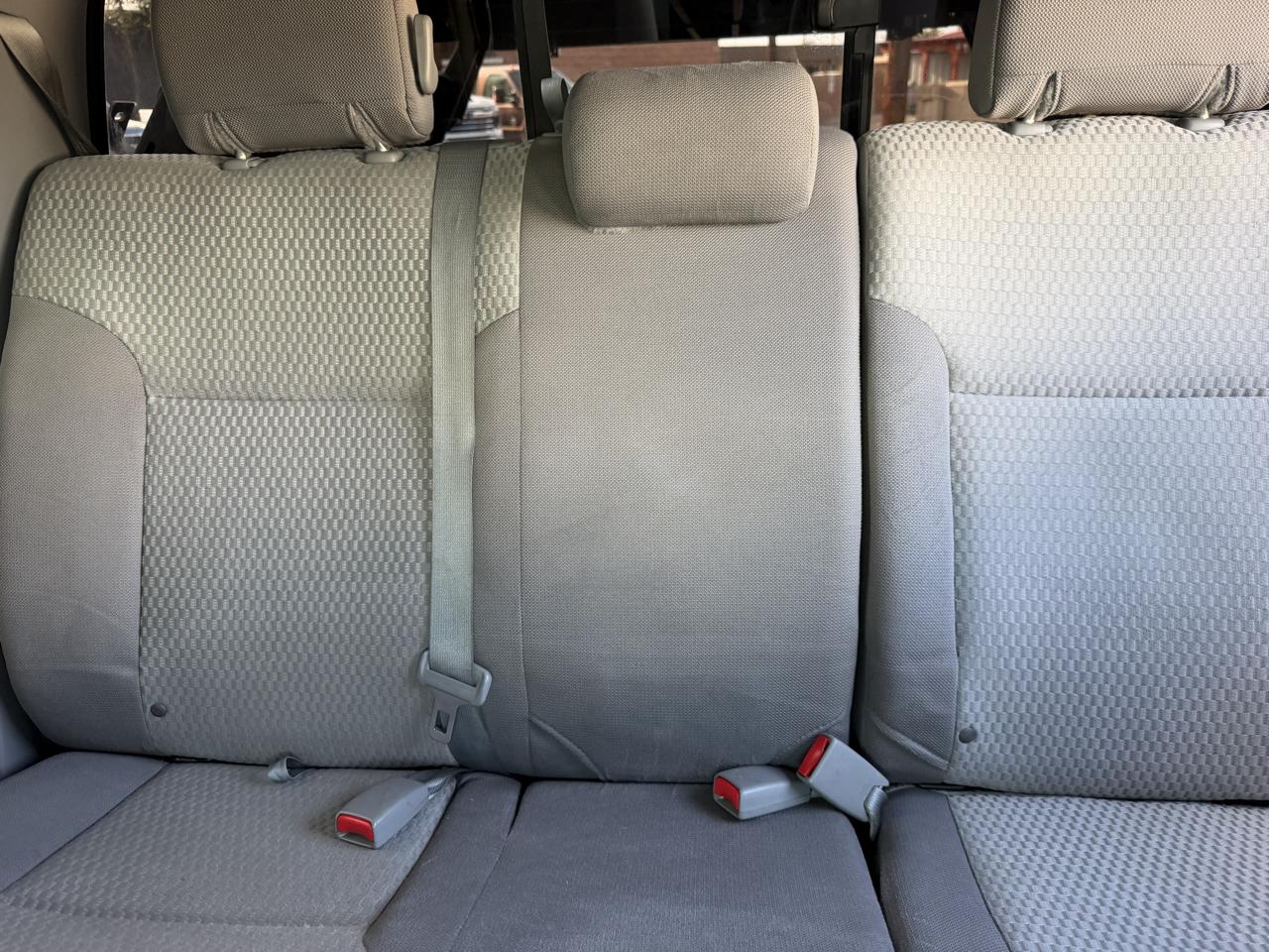 Toyota Tacoma 4WD Double Cab V6 AT (Natl) 2015