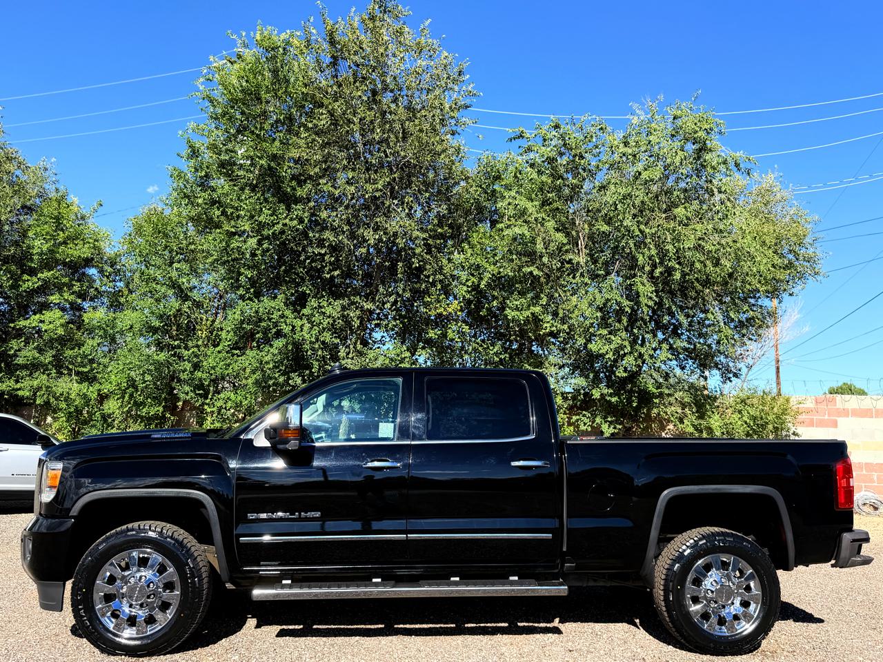 GMC Sierra 2500HD 4WD Crew Cab 153.7" Denali 2018