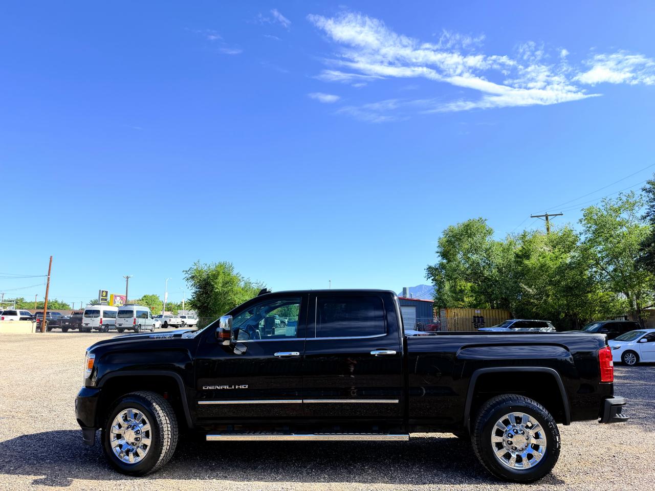 GMC Sierra 2500HD 4WD Crew Cab 153.7" Denali 2018