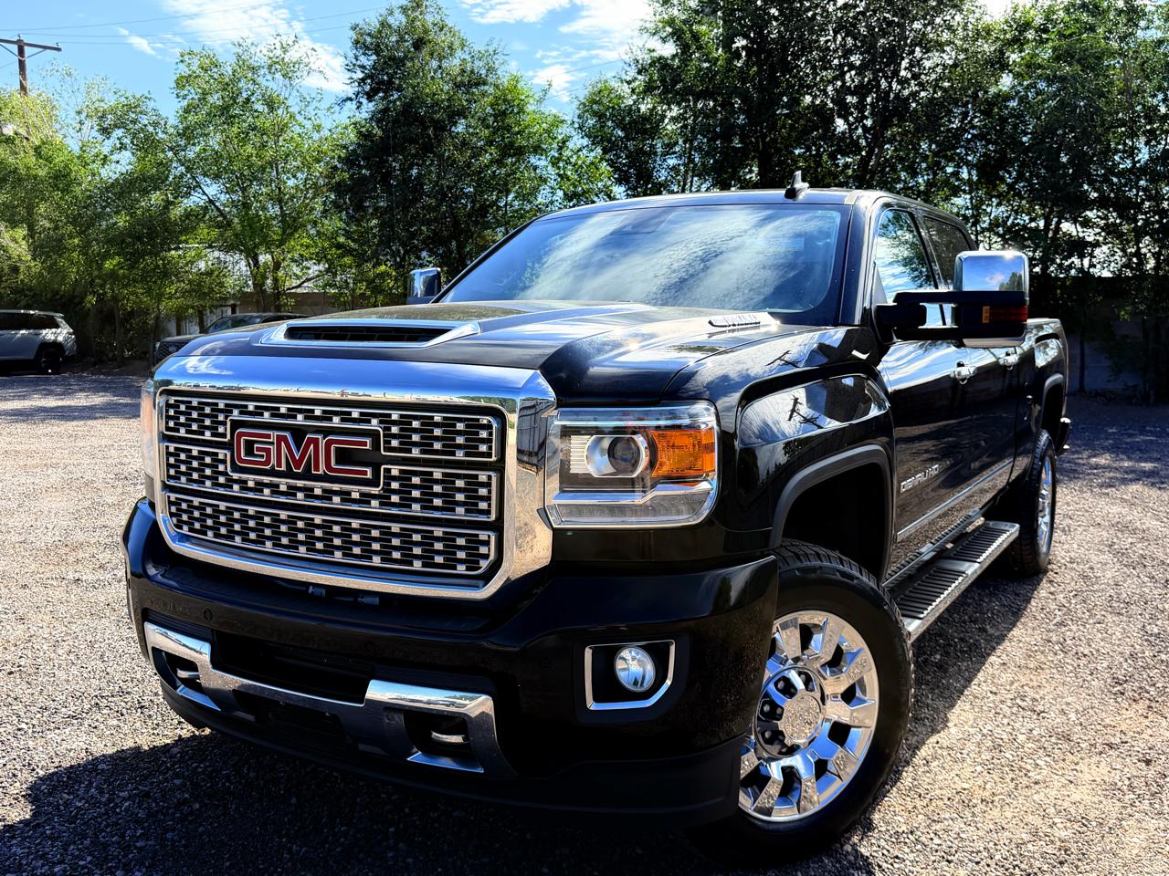 GMC Sierra 2500HD 4WD Crew Cab 153.7" Denali 2018