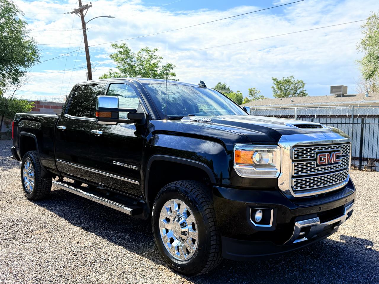 GMC Sierra 2500HD 4WD Crew Cab 153.7" Denali 2018