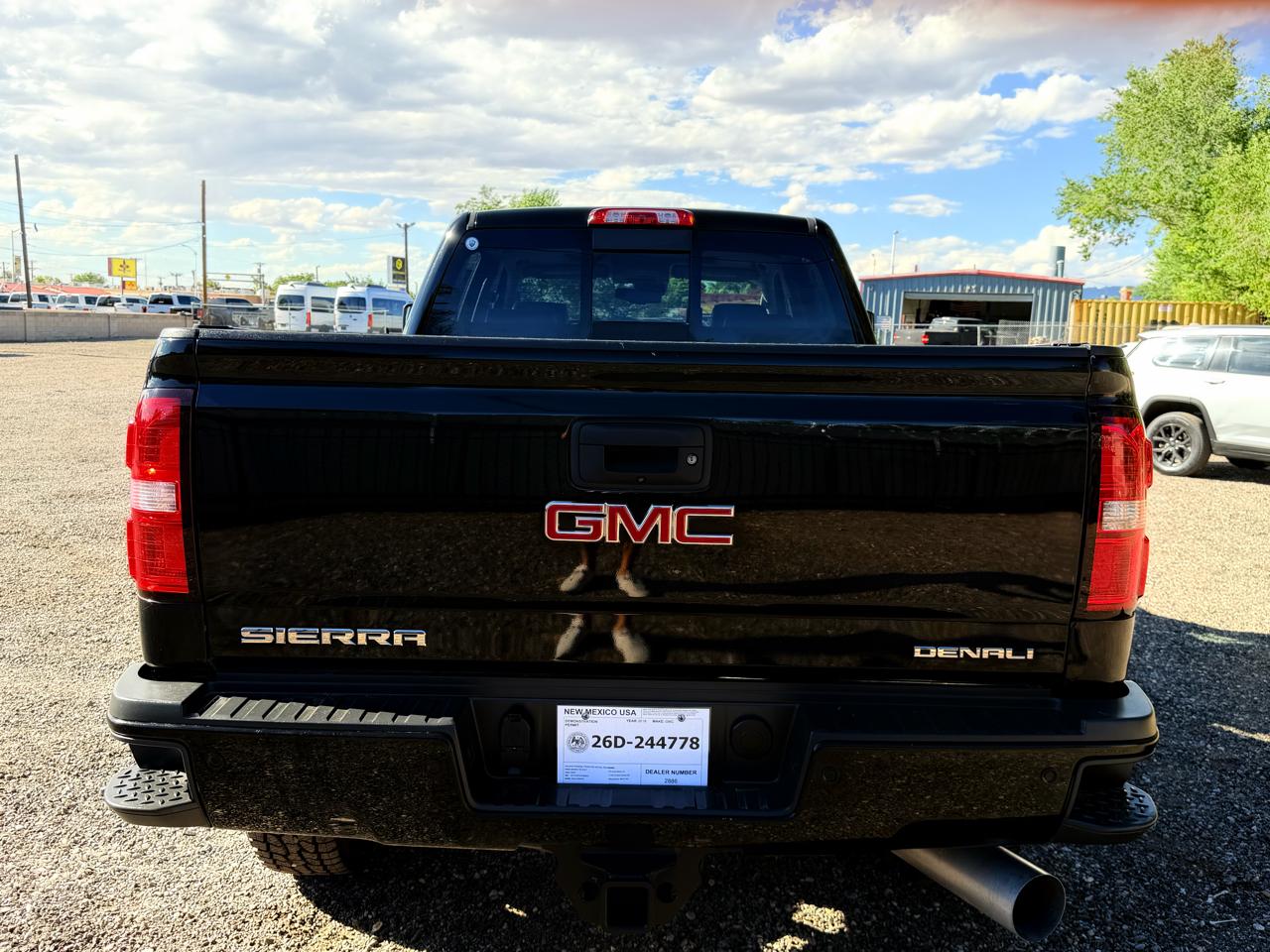 GMC Sierra 2500HD 4WD Crew Cab 153.7" Denali 2018