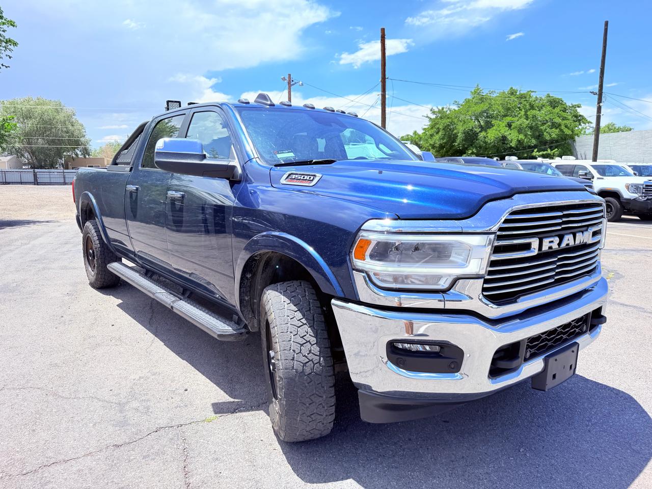 RAM 3500 Laramie 4x4 Crew Cab 8' Box 2022