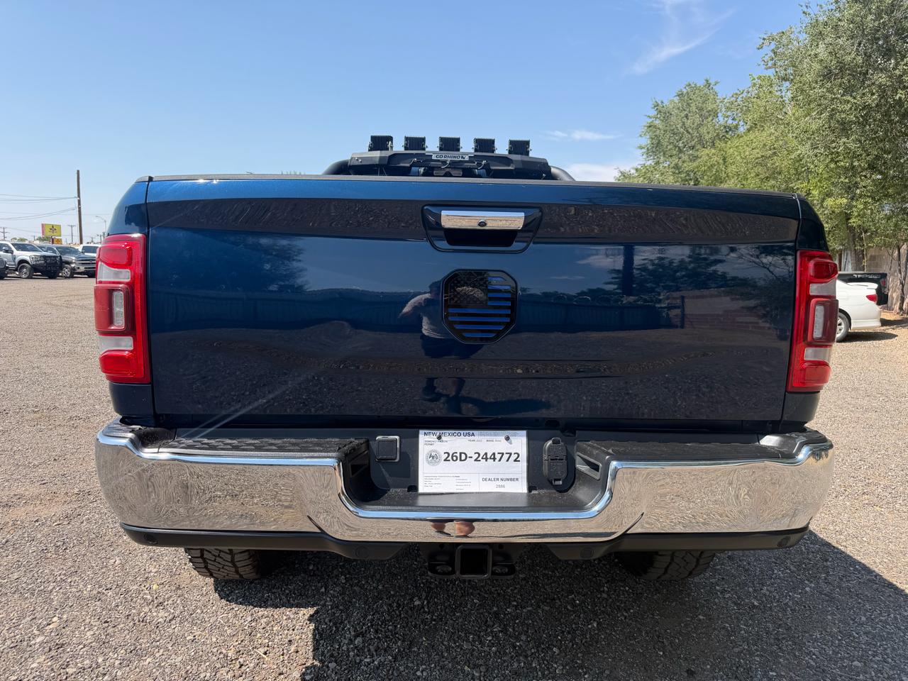 RAM 3500 Laramie 4x4 Crew Cab 8' Box 2022