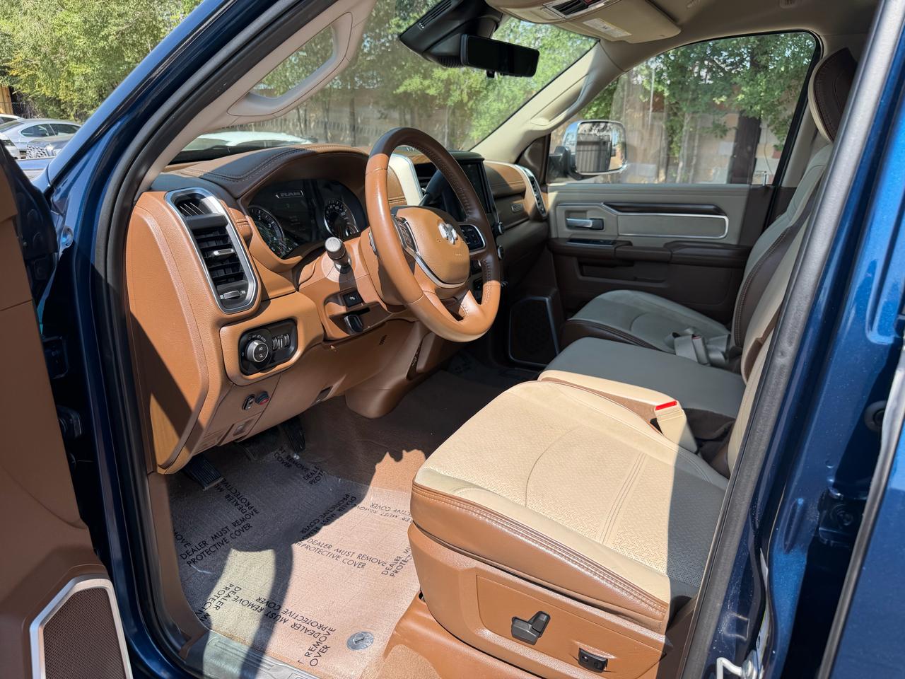 RAM 3500 Laramie 4x4 Crew Cab 8' Box 2022