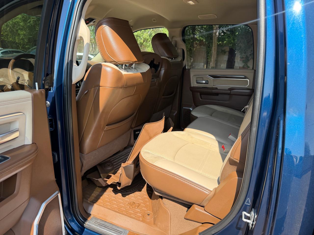 RAM 3500 Laramie 4x4 Crew Cab 8' Box 2022