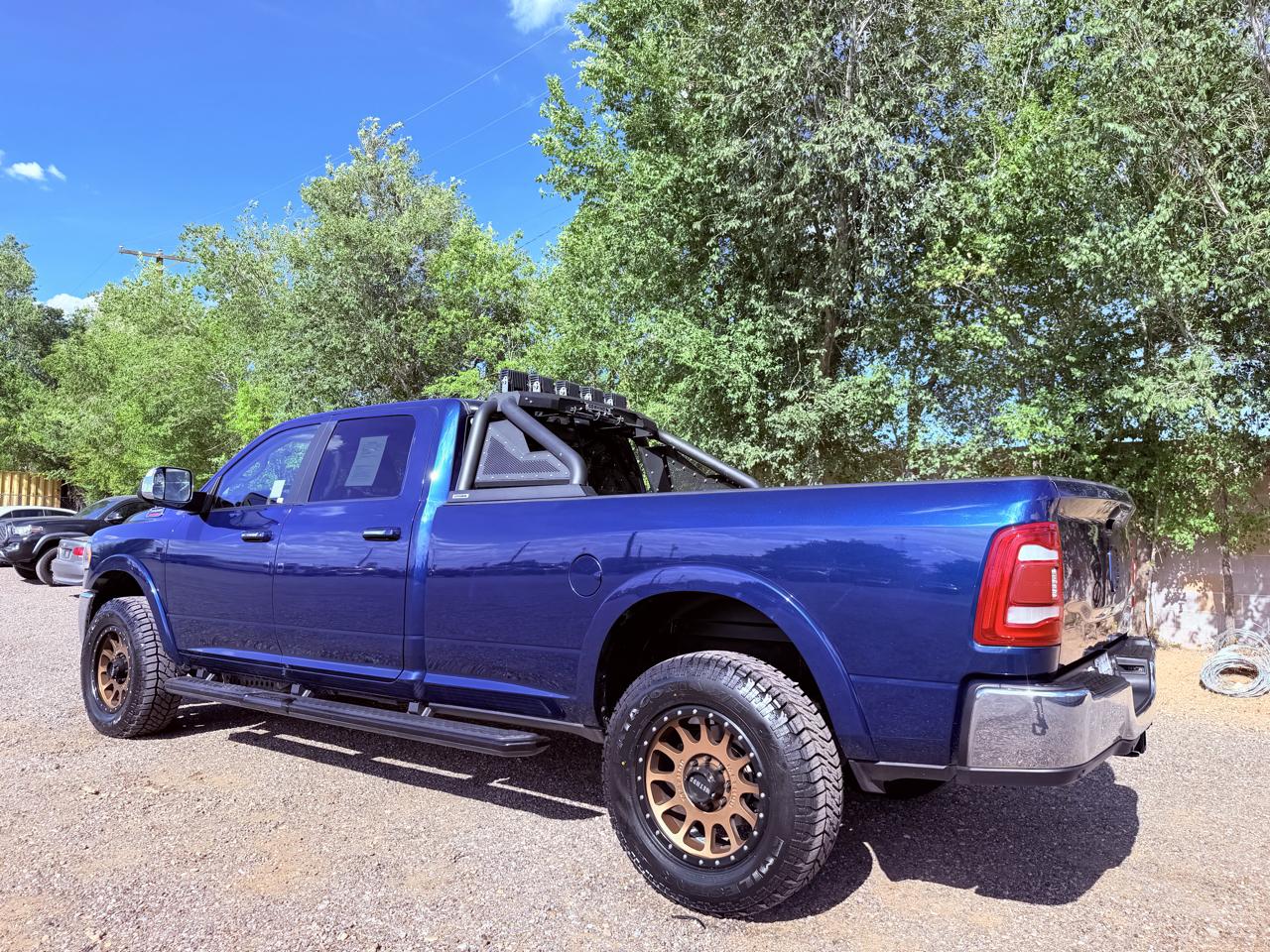 RAM 3500 Laramie 4x4 Crew Cab 8' Box 2022