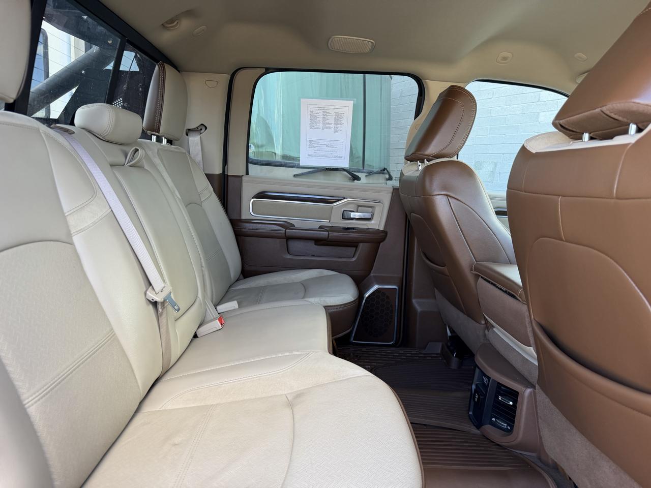 RAM 3500 Laramie 4x4 Crew Cab 8' Box 2022