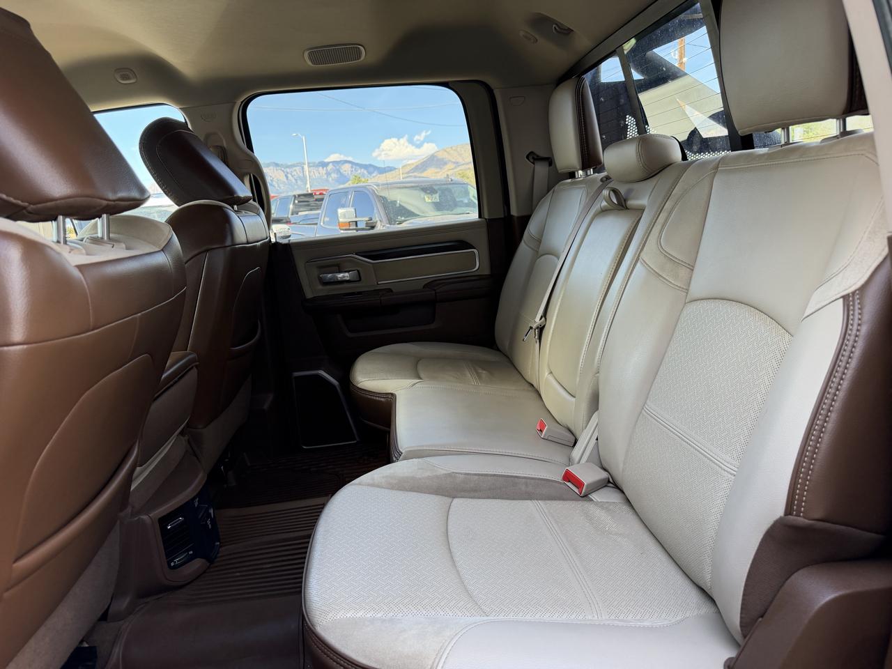 RAM 3500 Laramie 4x4 Crew Cab 8' Box 2022