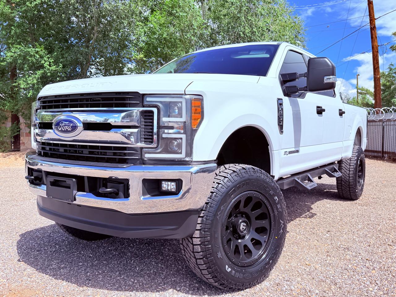 Ford Super Duty F-250 SRW XLT 4WD SuperCab 6.75' Box 2019