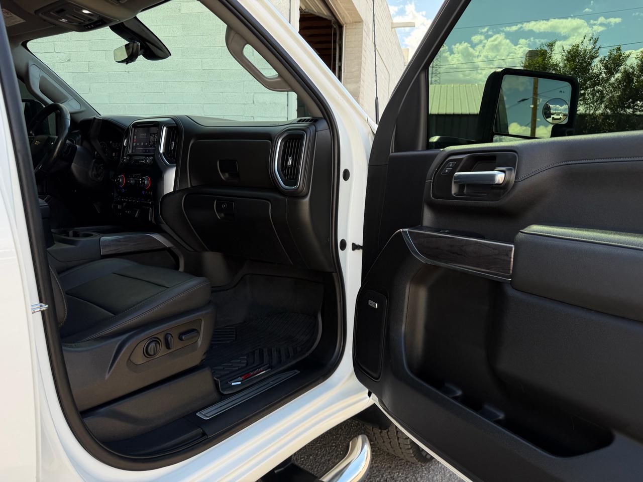 Chevrolet Silverado 2500HD 4WD Crew Cab 172" LTZ 2022