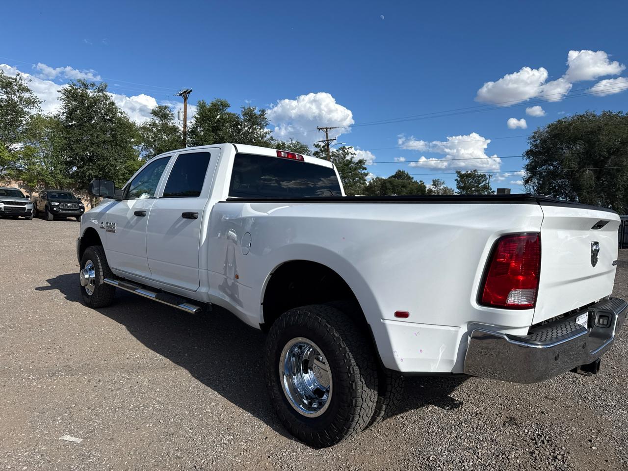 RAM 3500 Tradesman 4x4 Crew Cab 8' Box 2018