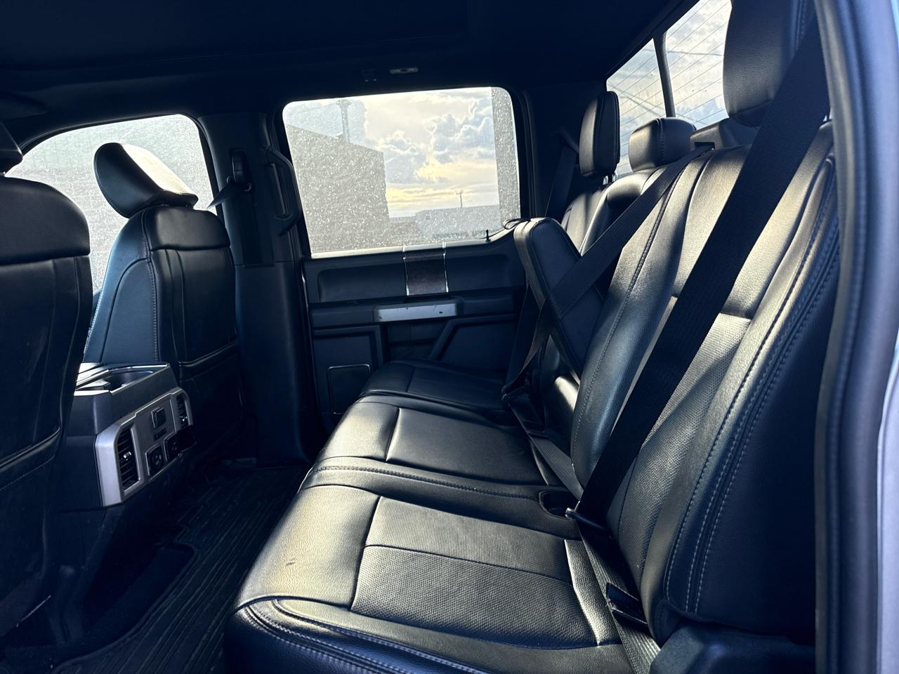 Ford Super Duty F-350 SRW Lariat 4WD Crew Cab 6.75' Box 2022