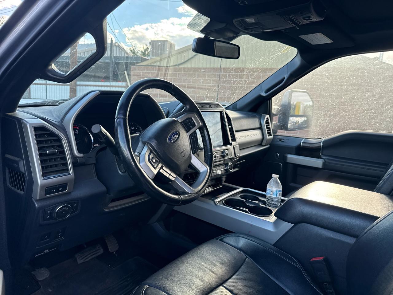 Ford Super Duty F-350 SRW Lariat 4WD Crew Cab 6.75' Box 2022