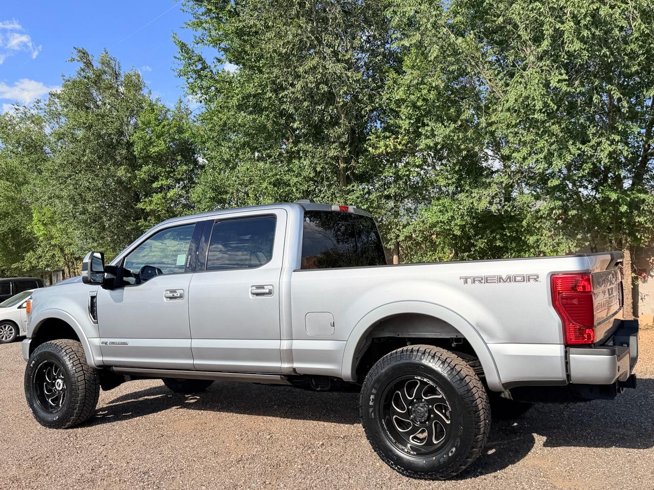 Ford Super Duty F-350 SRW Lariat 4WD Crew Cab 6.75' Box 2022
