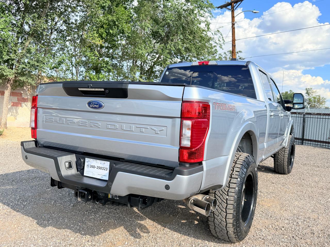 Ford Super Duty F-350 SRW Lariat 4WD Crew Cab 6.75' Box 2022