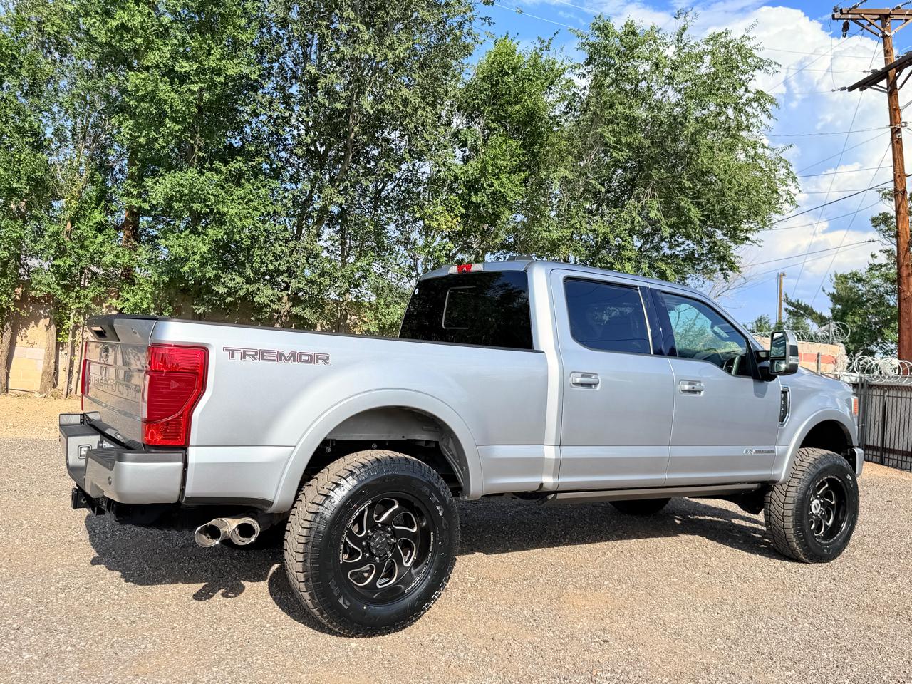 Ford Super Duty F-350 SRW Lariat 4WD Crew Cab 6.75' Box 2022