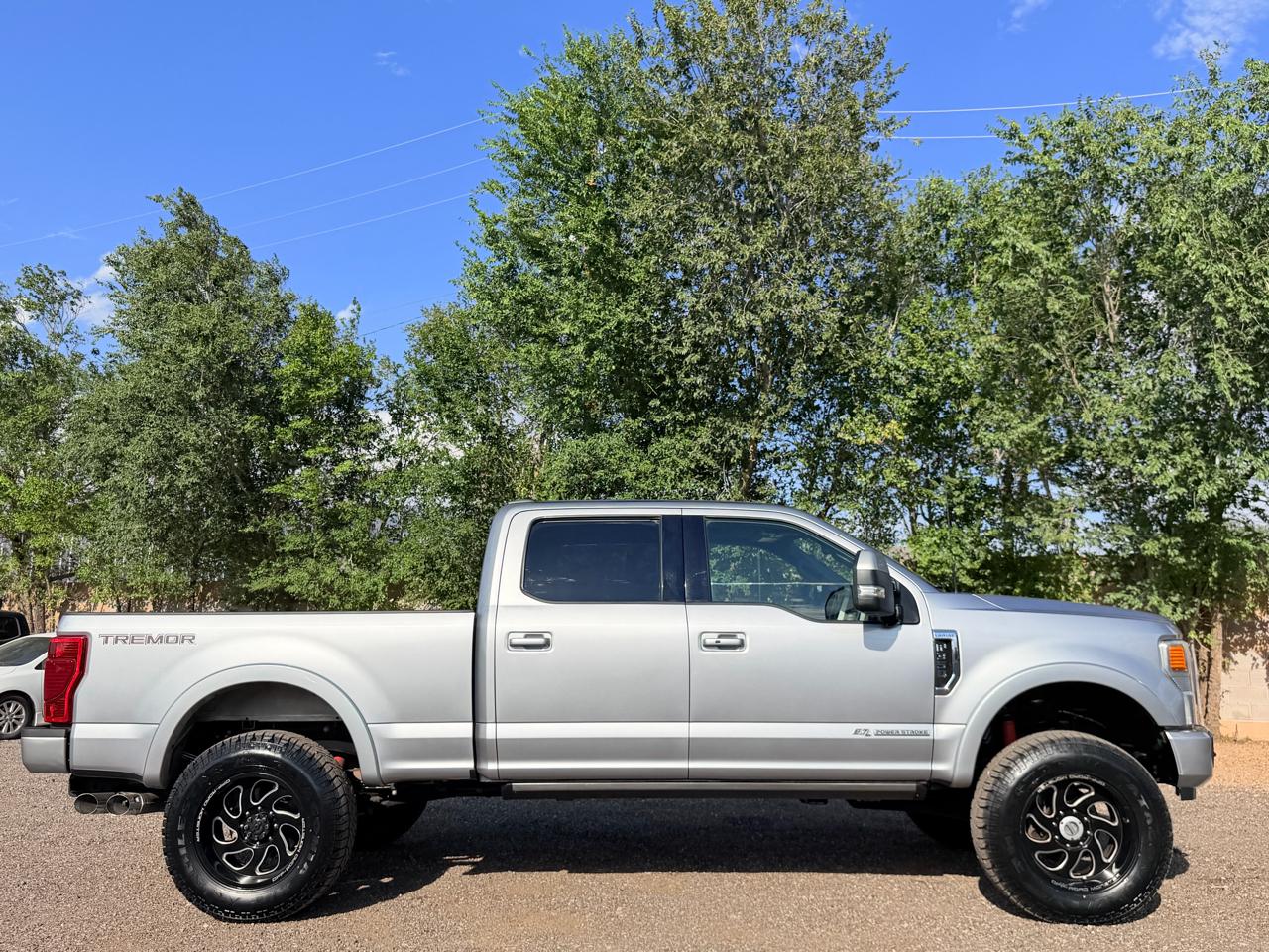 Ford Super Duty F-350 SRW Lariat 4WD Crew Cab 6.75' Box 2022