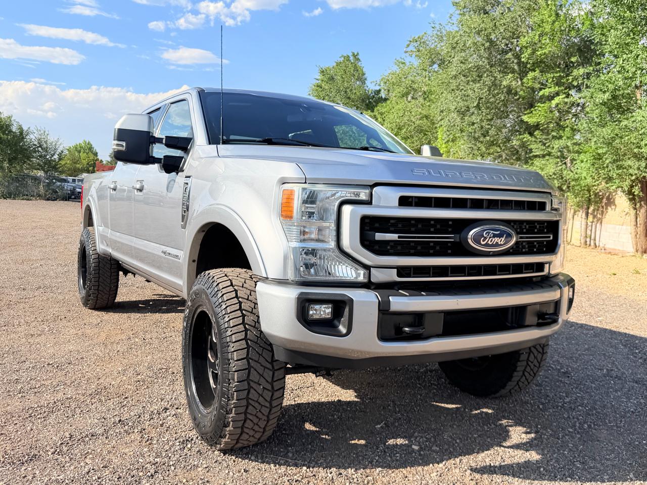 Ford Super Duty F-350 SRW Lariat 4WD Crew Cab 6.75' Box 2022