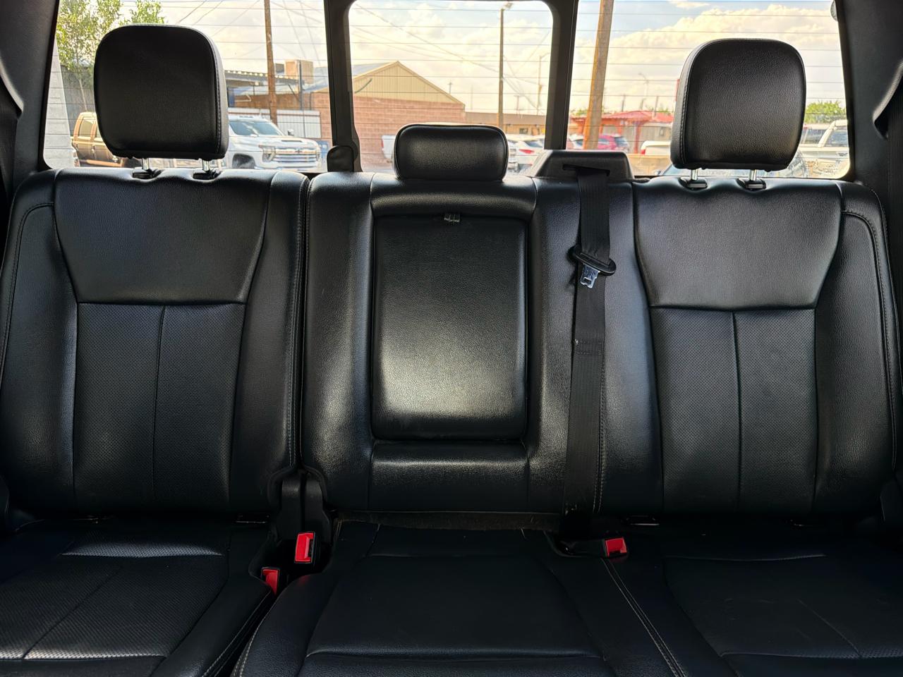 Ford Super Duty F-350 SRW Lariat 4WD Crew Cab 6.75' Box 2022