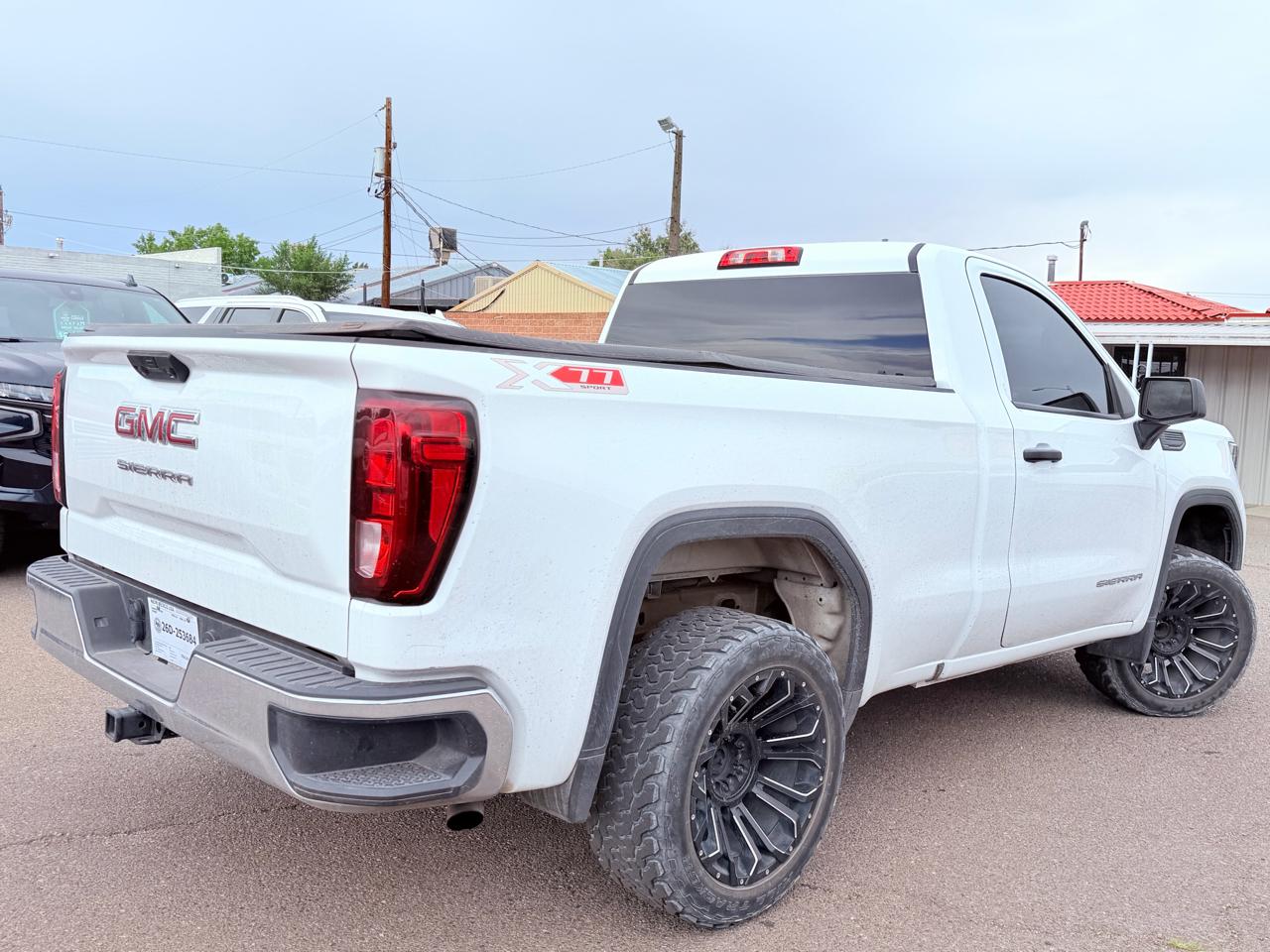 GMC Sierra 1500 2WD Reg Cab 126" Pro 2024