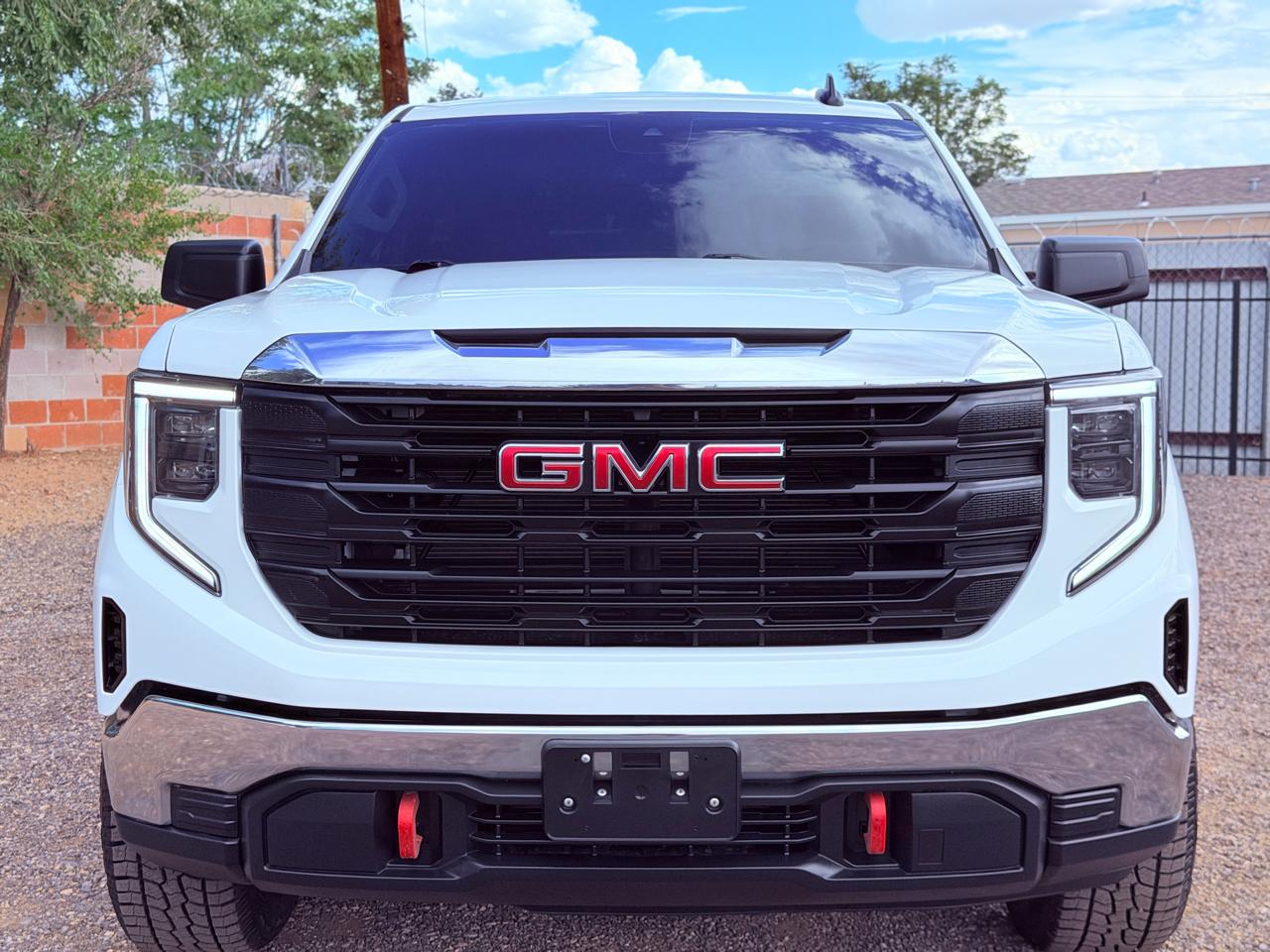 GMC Sierra 1500 2WD Reg Cab 126" Pro 2024