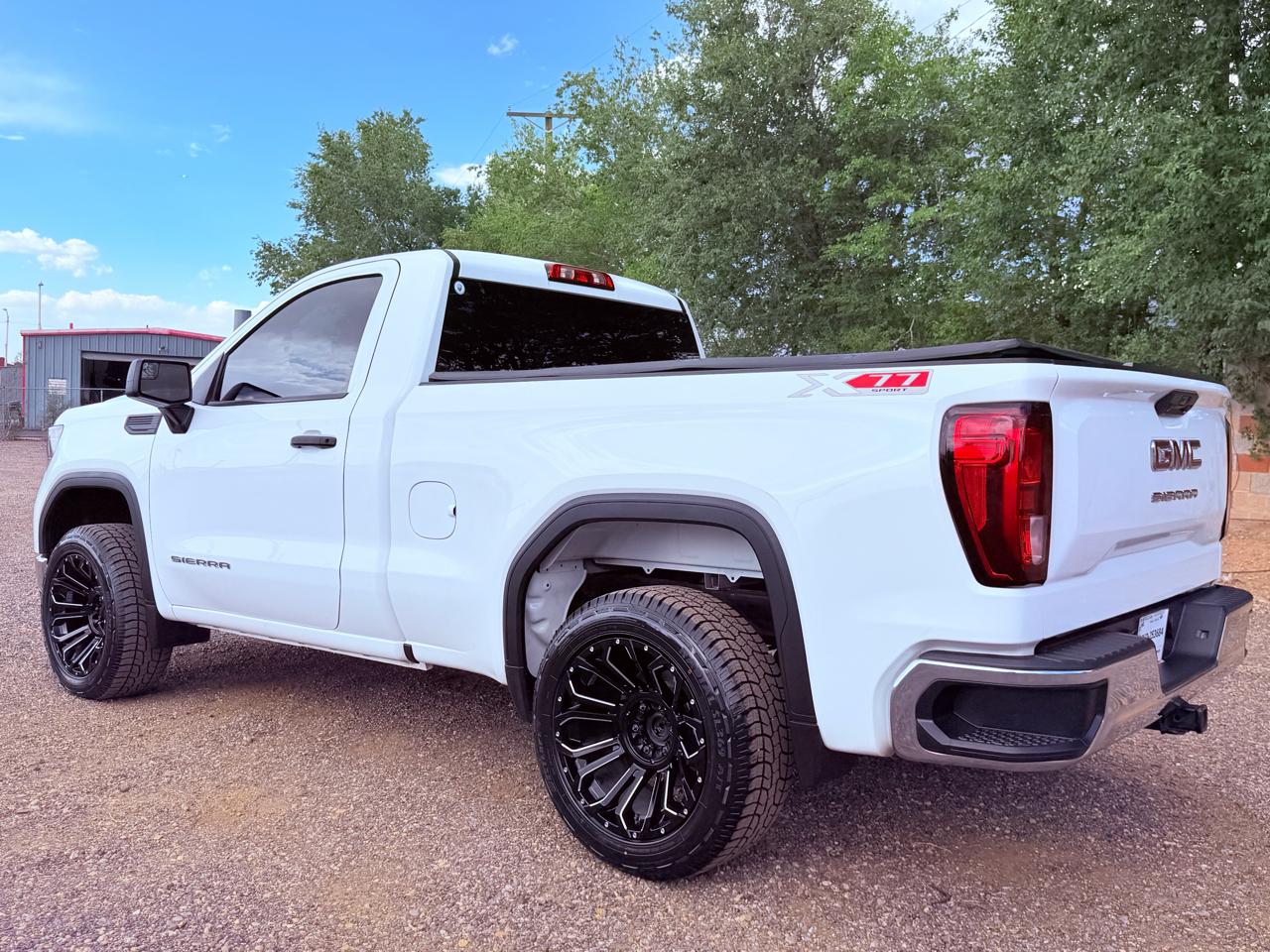 GMC Sierra 1500 2WD Reg Cab 126" Pro 2024