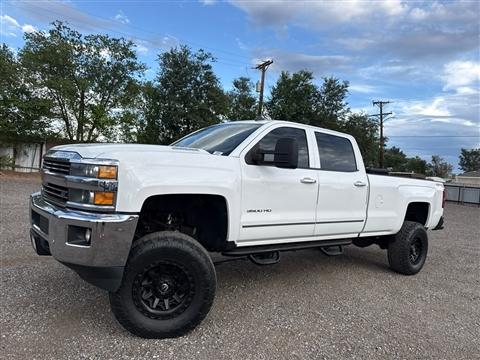 2015 Chevrolet Silverado 3500HD 4WD Crew Cab 167.7" LTZ