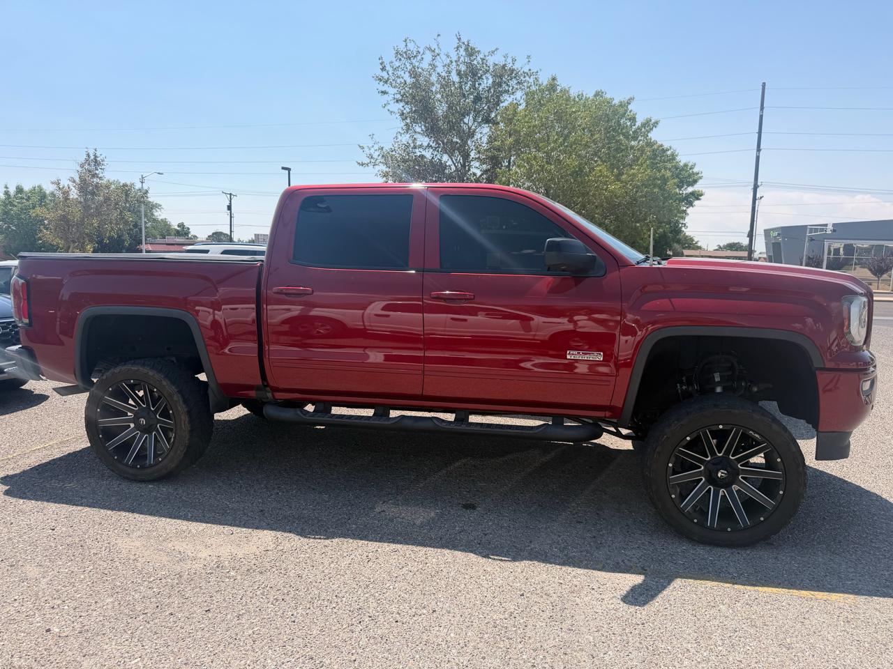 GMC Sierra 1500 4WD Crew Cab 143.5" SLT 2018