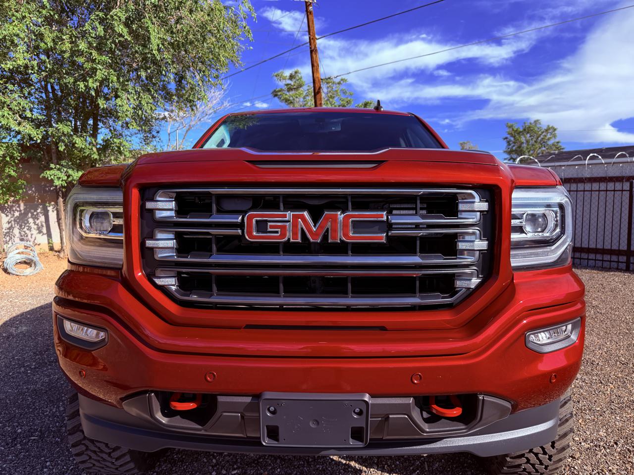 GMC Sierra 1500 4WD Crew Cab 143.5" SLT 2018