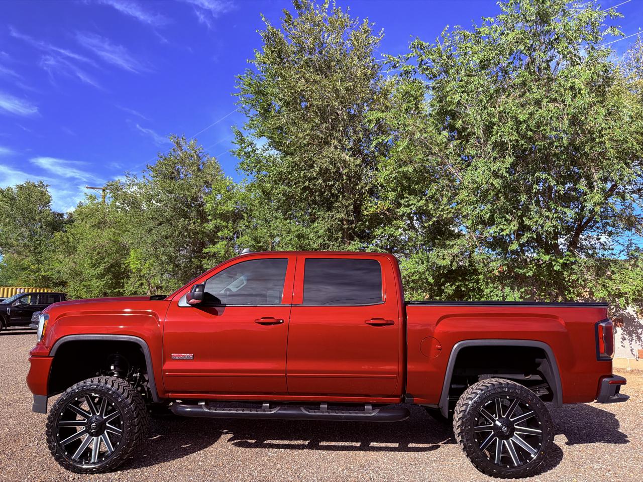 GMC Sierra 1500 4WD Crew Cab 143.5" SLT 2018