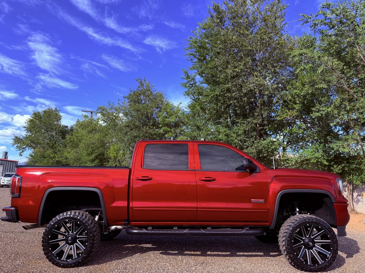 GMC Sierra 1500 4WD Crew Cab 143.5" SLT 2018