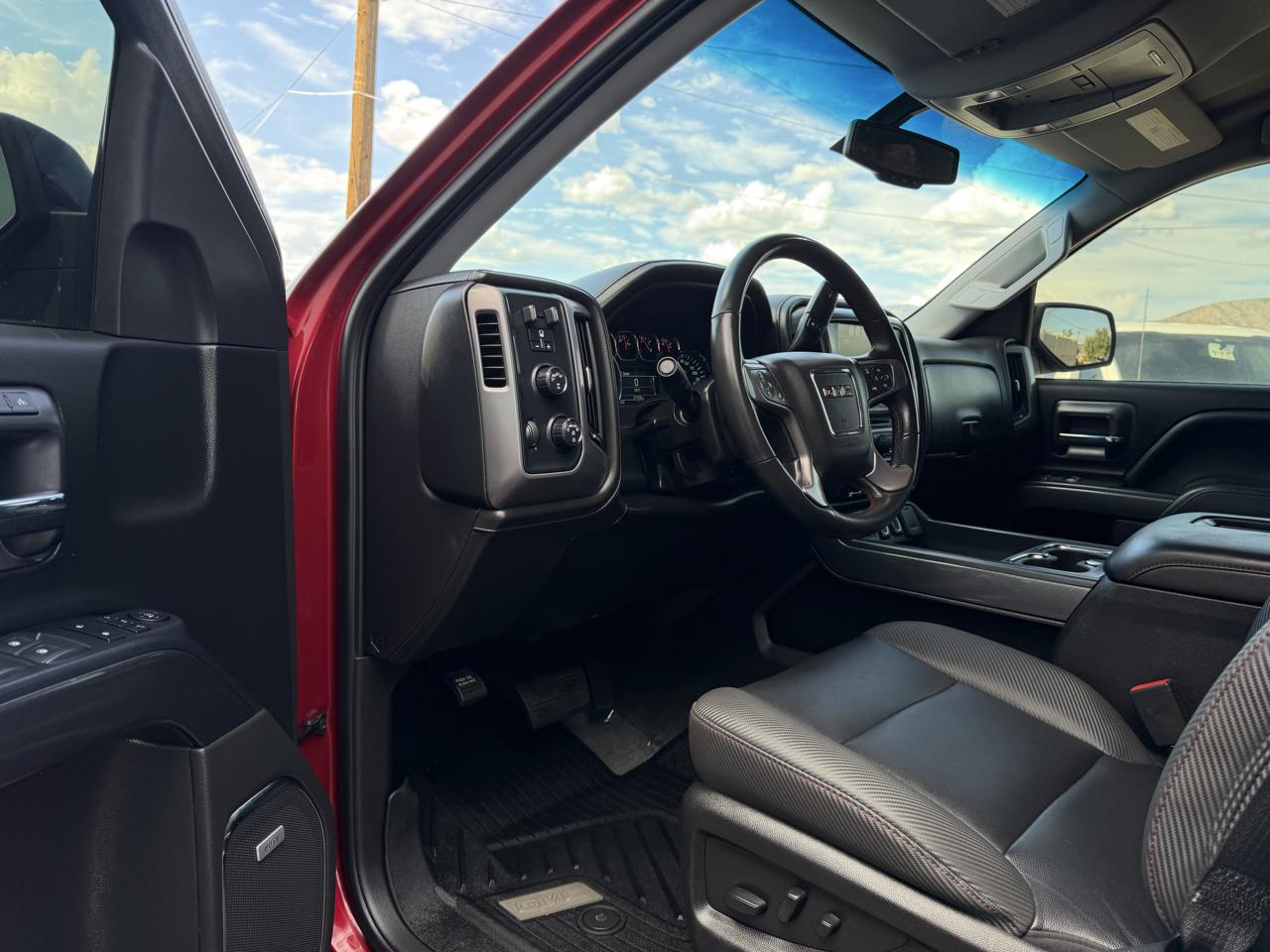 GMC Sierra 1500 4WD Crew Cab 143.5" SLT 2018