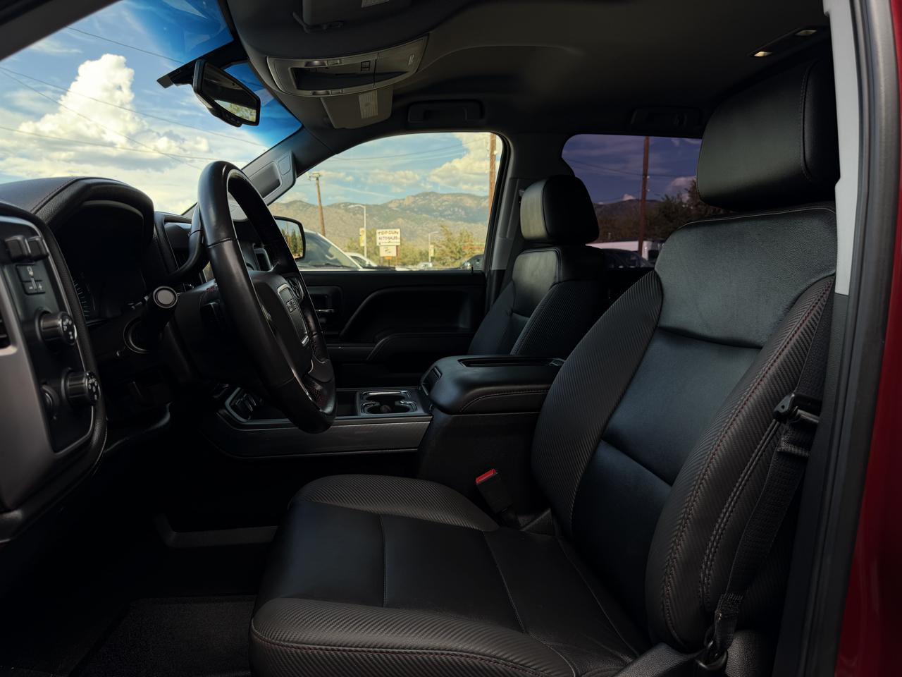 GMC Sierra 1500 4WD Crew Cab 143.5" SLT 2018