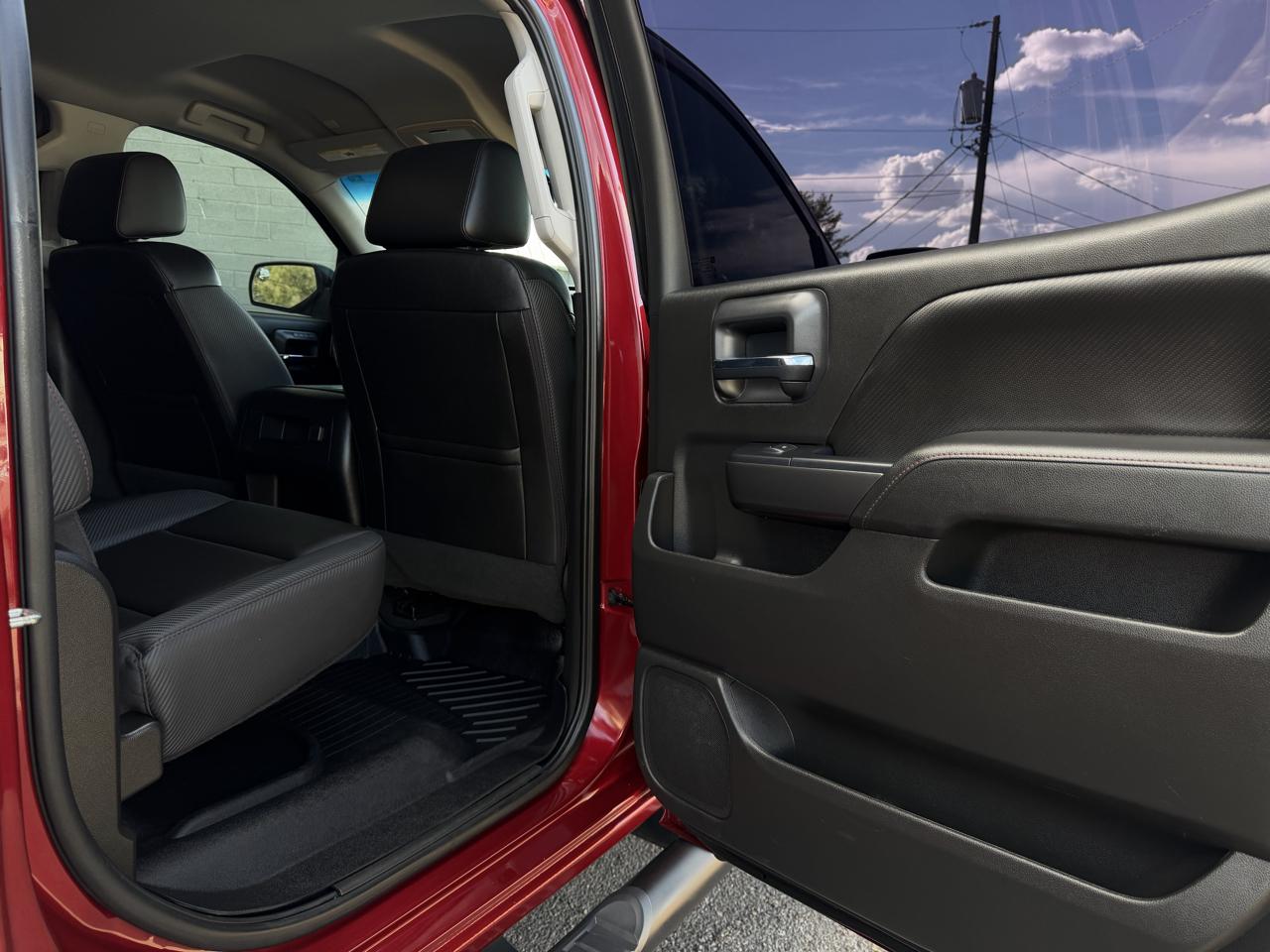 GMC Sierra 1500 4WD Crew Cab 143.5" SLT 2018
