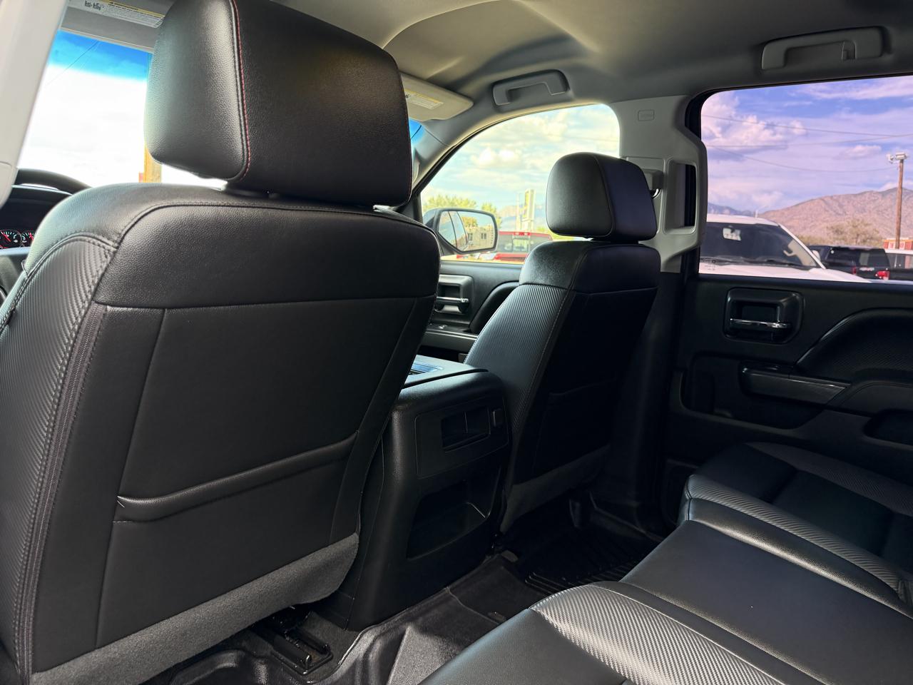 GMC Sierra 1500 4WD Crew Cab 143.5" SLT 2018