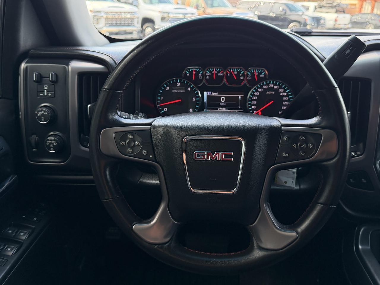 GMC Sierra 1500 4WD Crew Cab 143.5" SLT 2018