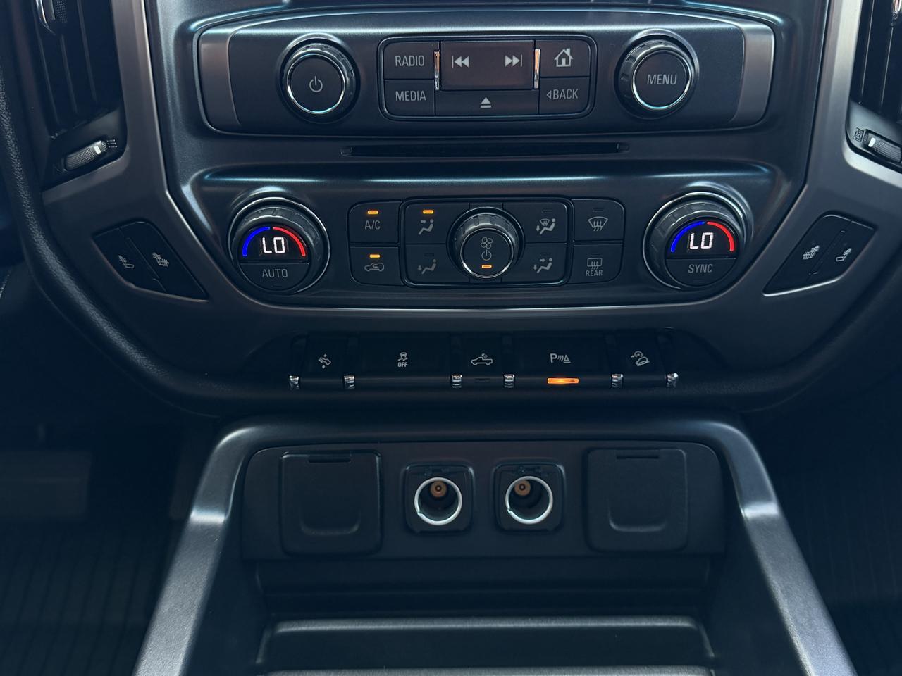 GMC Sierra 1500 4WD Crew Cab 143.5" SLT 2018